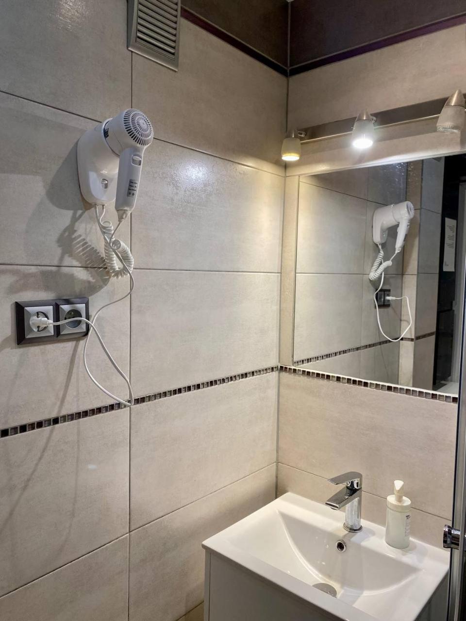 Halby Rooms Rondo Onz Warschau Buitenkant foto